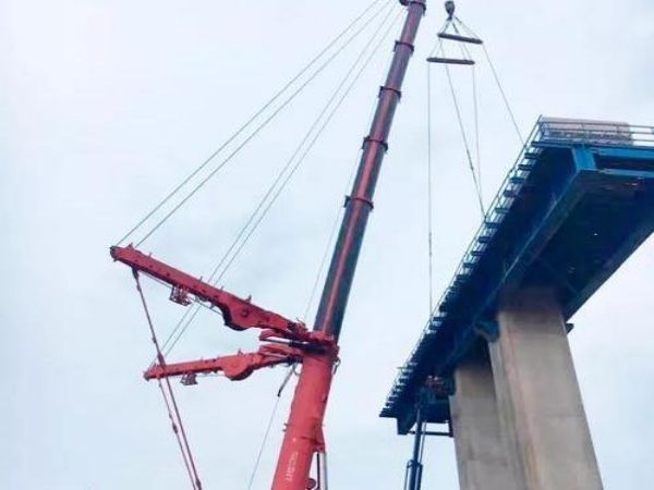 玉田县吊车租赁_为什么企业要找吊车租赁公司租吊车?